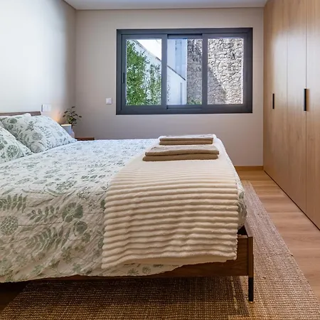 Cozy With Parking And Garden Apartmán