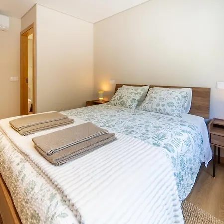 Cozy With Parking And Garden Apartmán *